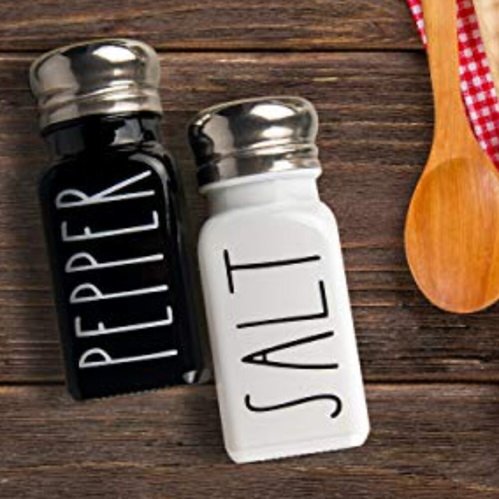 Salt and Pepper Shakers Set‎
